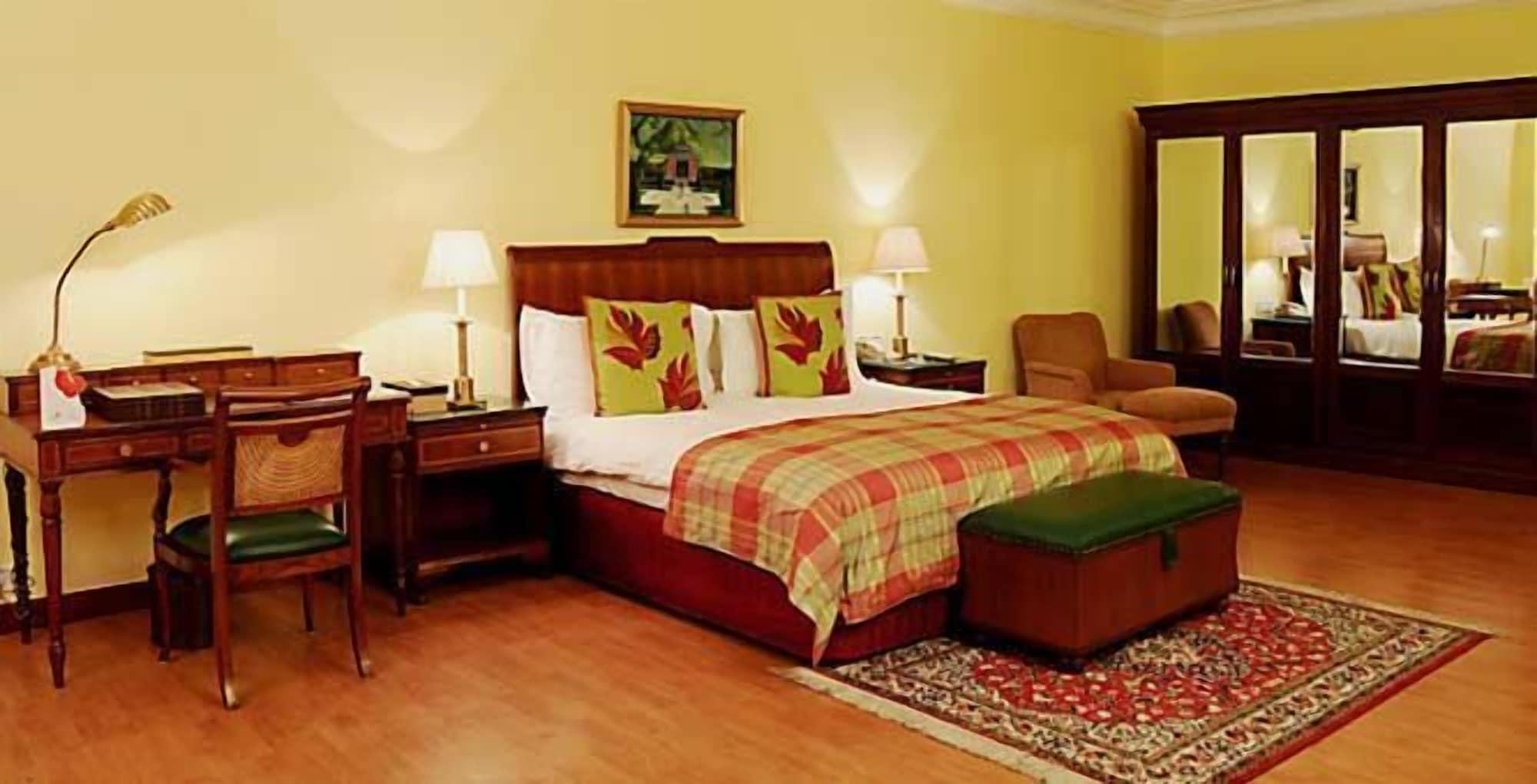The Lalit Grand Palace Srinagar Ngoại thất bức ảnh