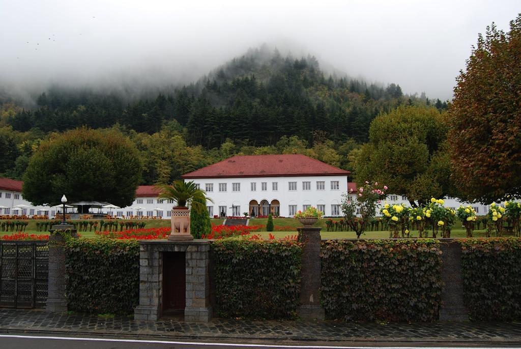 The Lalit Grand Palace Srinagar Ngoại thất bức ảnh