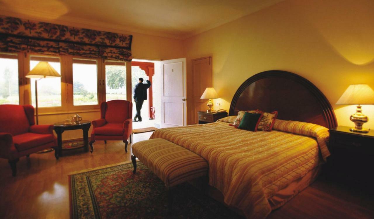The Lalit Grand Palace Srinagar Phòng bức ảnh